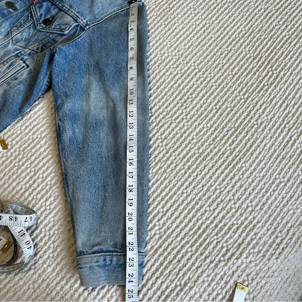 Vtg Levi's Blue Denim Type III Red Tab Trucker Chore Jacket